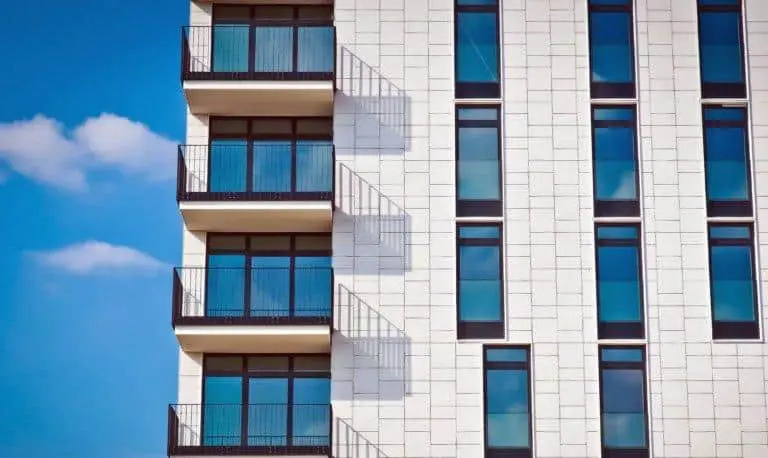 finestre edificio